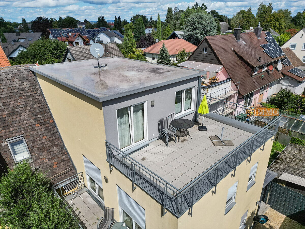 IMMORath.de - Zwei Wohnhäuser mit fünf Wohnungen und großzügigen Terrassen - Foto 2