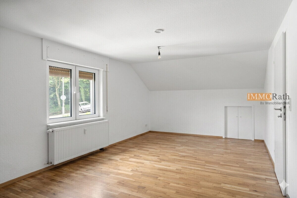 IMMORath.de - Helle 6-Zimmer Wohnung mit Balkon und Terrasse - Foto 3