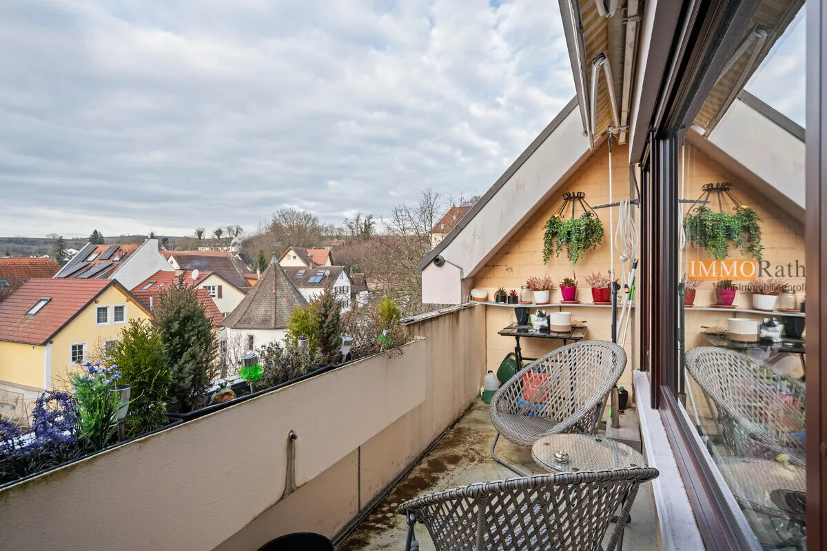 IMMORath.de - Lichtdurchflutete Maisonettewohnung mit Balkon - Foto 2