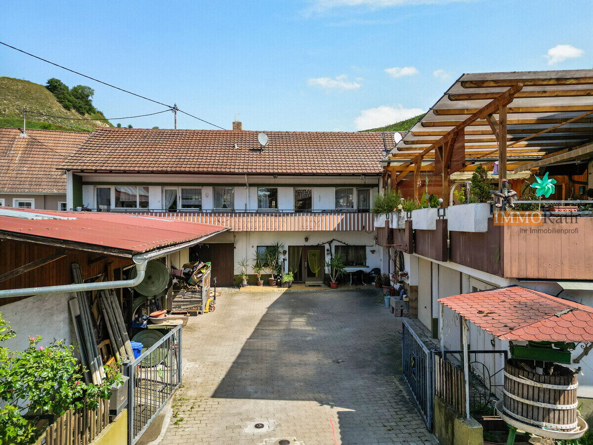 IMMORath.de - Einfamilienhaus mit großzügiger Nutzfläche und Gästezimmern - Foto 2