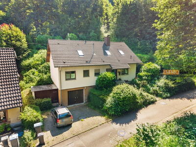 IMMORath.de – Zweifamilienhaus in naturnaher Lage mit großzügigem Grundstück