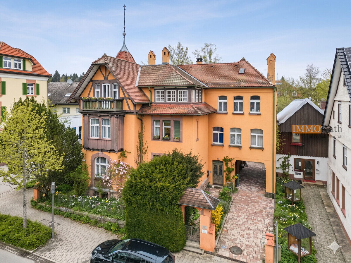 IMMORath.de – Herrschaftliches Stadthaus mit einzigartigem Charakter in Königsfeld - Foto 2