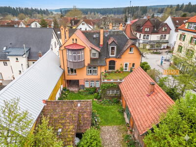 IMMORath.de – Herrschaftliches Stadthaus mit einzigartigem Charakter in Königsfeld
