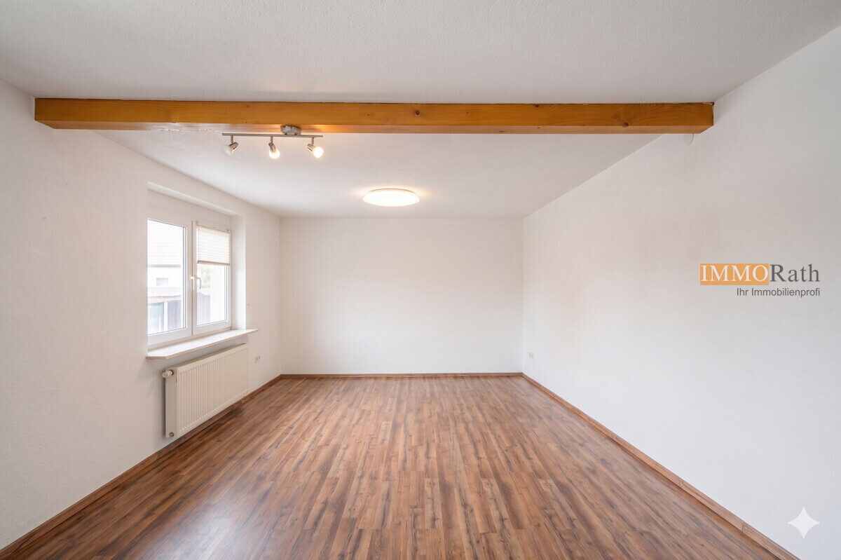 IMMORath.de - Energetisch saniertes Mehrfamilienhaus mit drei Wohneinheiten - Foto 2