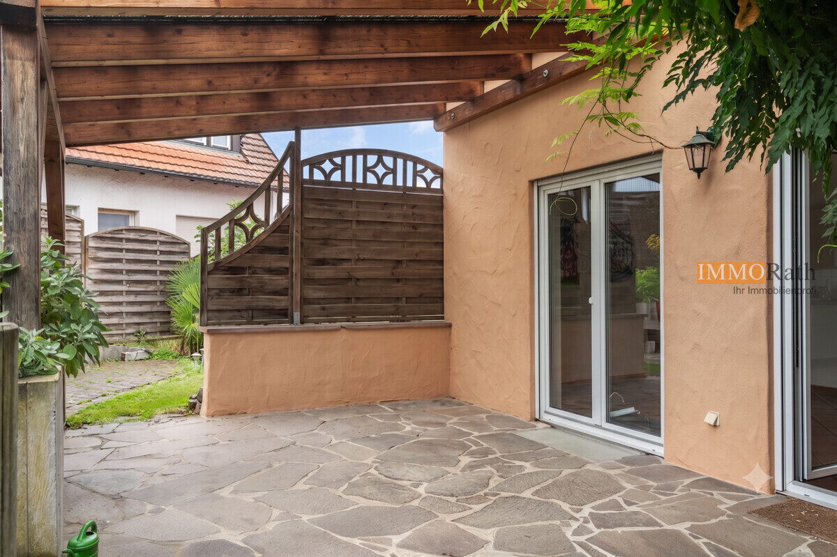 IMMORath.de - Lichtdurchflutetes Zuhause mit charmanter Terrasse & Einliegerwohnung - Foto 2