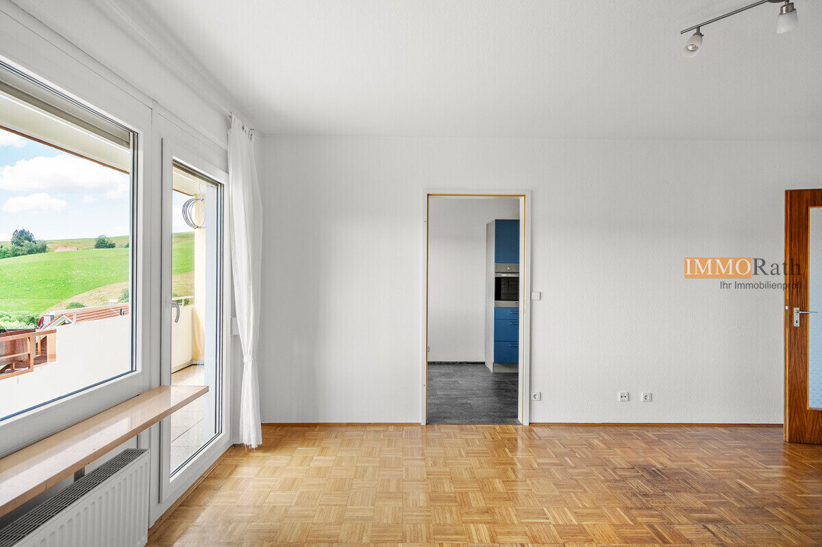 IMMORath.de - 2,5-Zimmer Wohnung mit Balkon und einzigartigem Ausblick - Foto 2