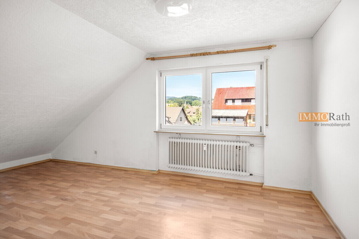 IMMORath.de - Helle 4-Zimmerwohnung mit Balkon - Foto 2