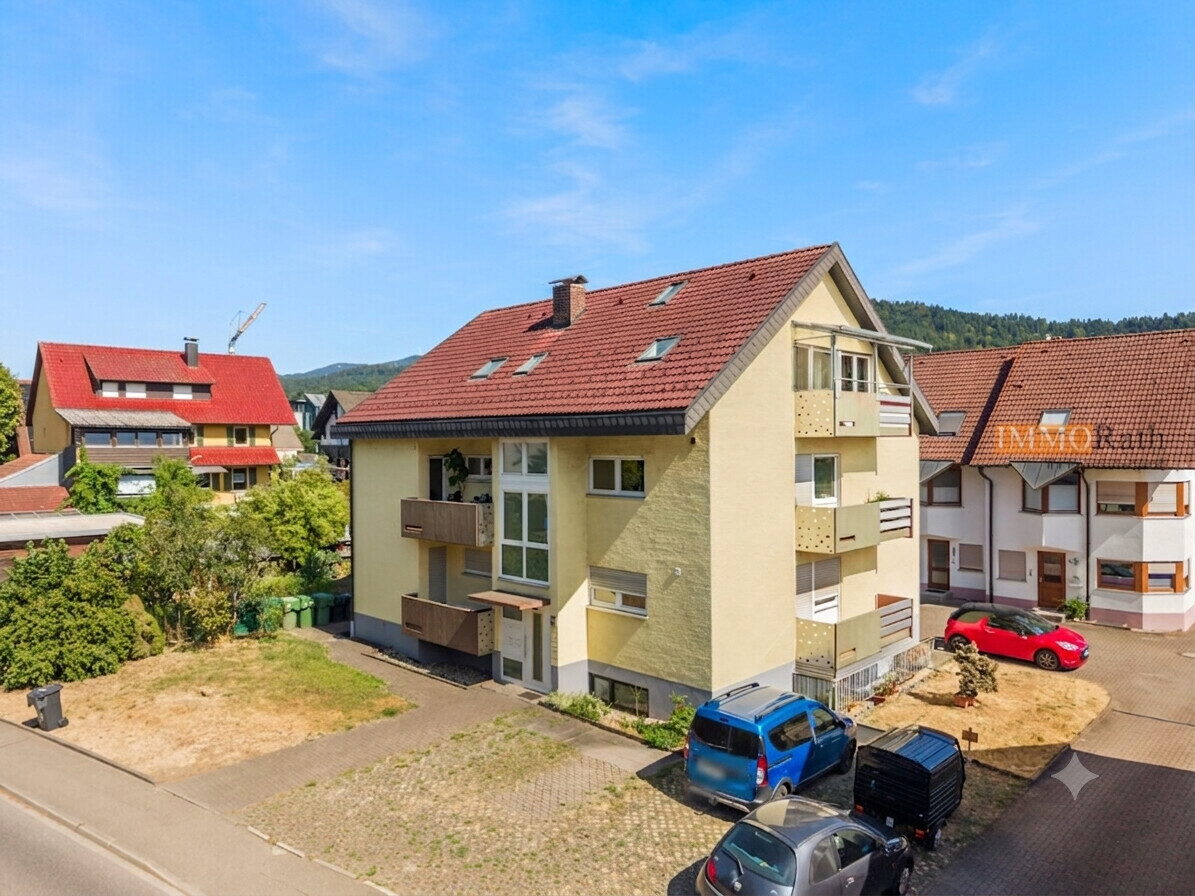 IMMORath.de - Helle 4-Zimmerwohnung mit Balkon