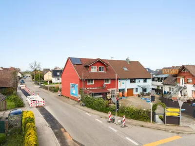 IMMORath.de - Bezugsfreie Doppelhaushälfte mit Garage in Hartheim