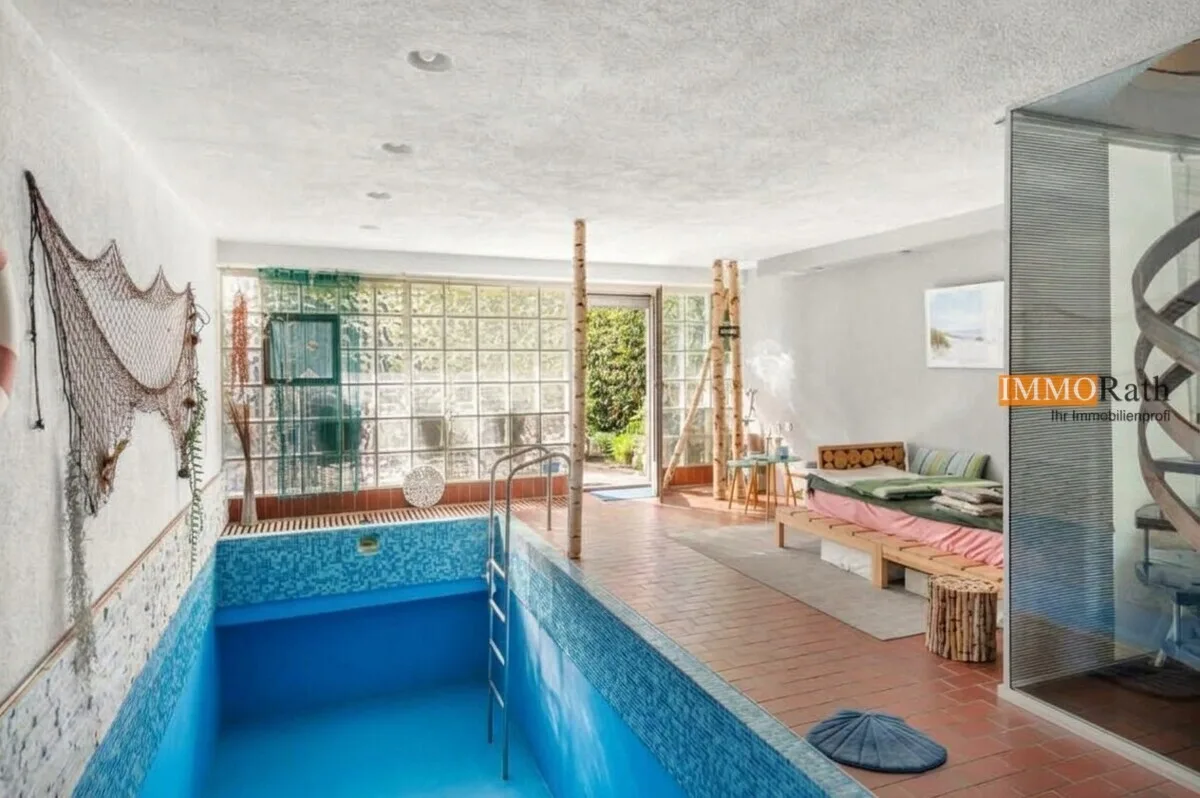 IMMORath.de – Attraktive Doppelhaushälfte mit Innenpool, Sauna und Garten - Foto 2