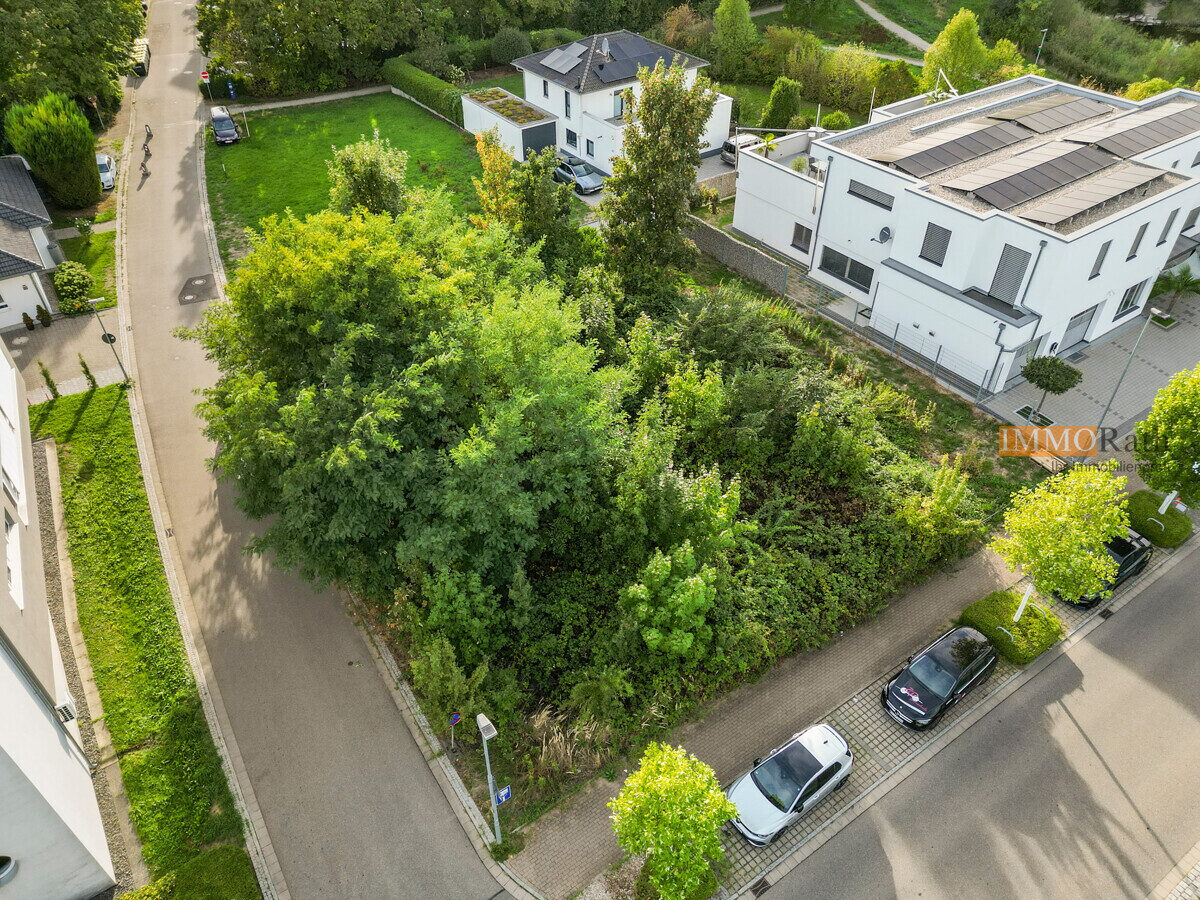 IMMORath.de - Großzügiges Grundstück in zentraler Lage - Arbeiten und Wohnen! - Foto 3