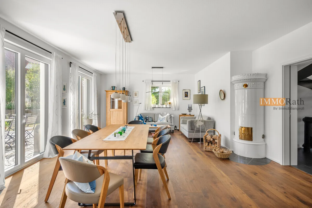IMMORath.de – Architektenhaus mit angelegtem Garten und großzügigem Grundstück - Foto 3
