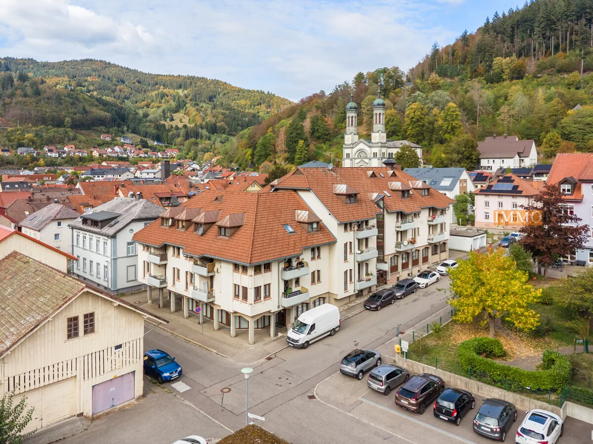 IMMORath.de - Helle 1-Zimmerwohnung im Dachgeschoss