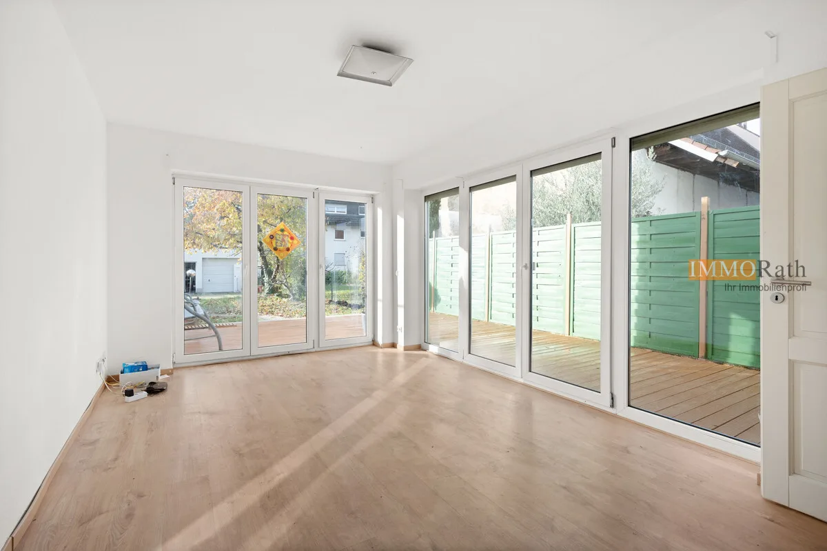 IMMORath.de - Großzügiges Einfamilienhaus mit Garten & Garage - Foto 3